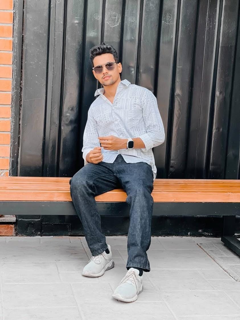 Students learning mobile app development in a classroom